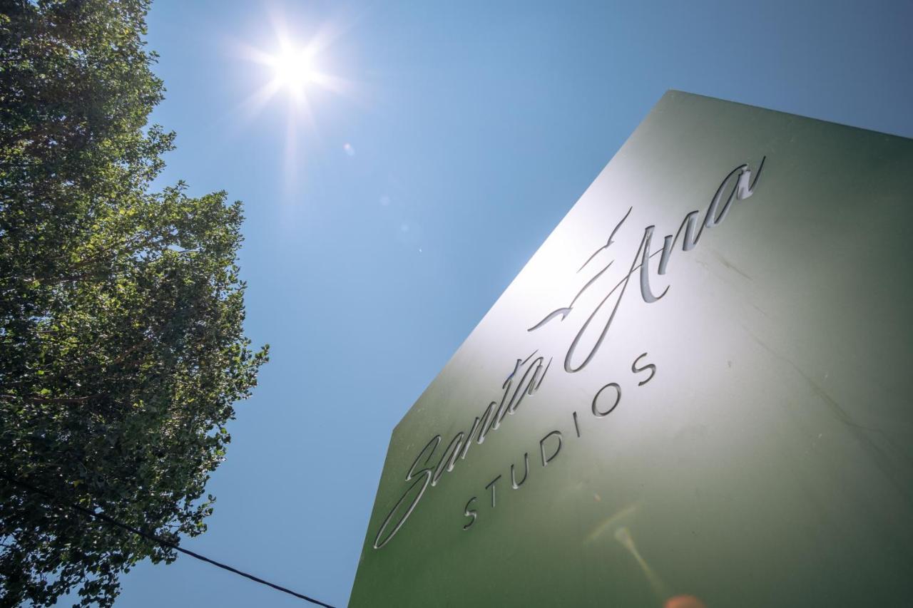Santa Ana Studios 尼尔斯吉尼 外观 照片
